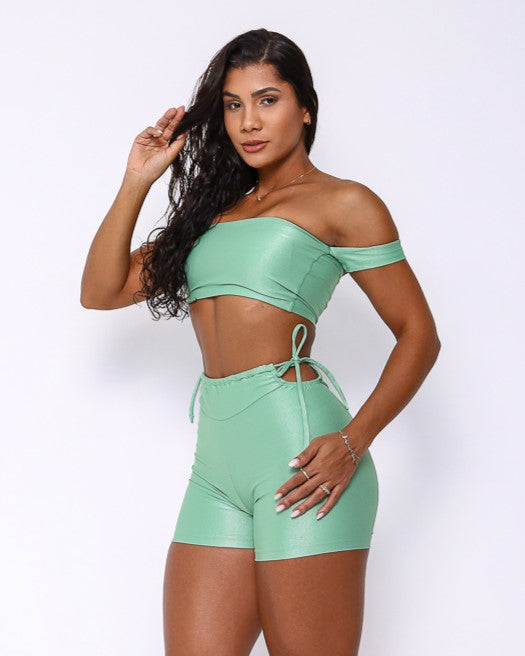 Conjunto Short Empina Bumbum Ajuste Compressão + Top Ciganinha